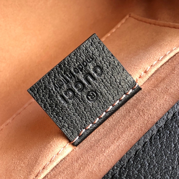 グッチバッグ着用イメージ